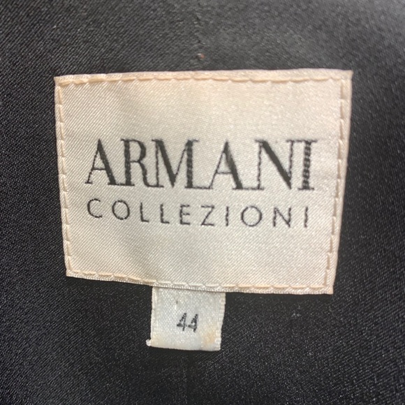 ARMANI COLLEZIONI leather jacket. Size 8. - Picture 3 of 7